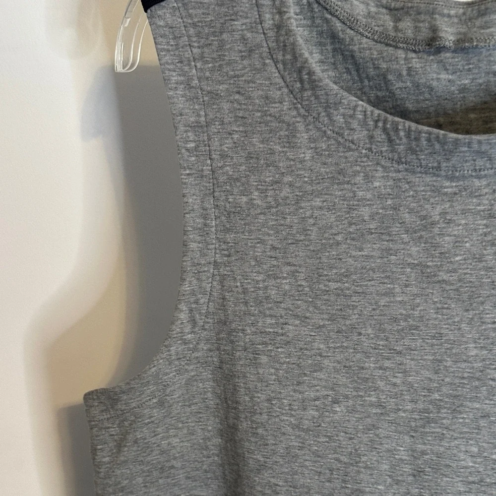 Nike Women's Heather‎ Gray Muscle Tee